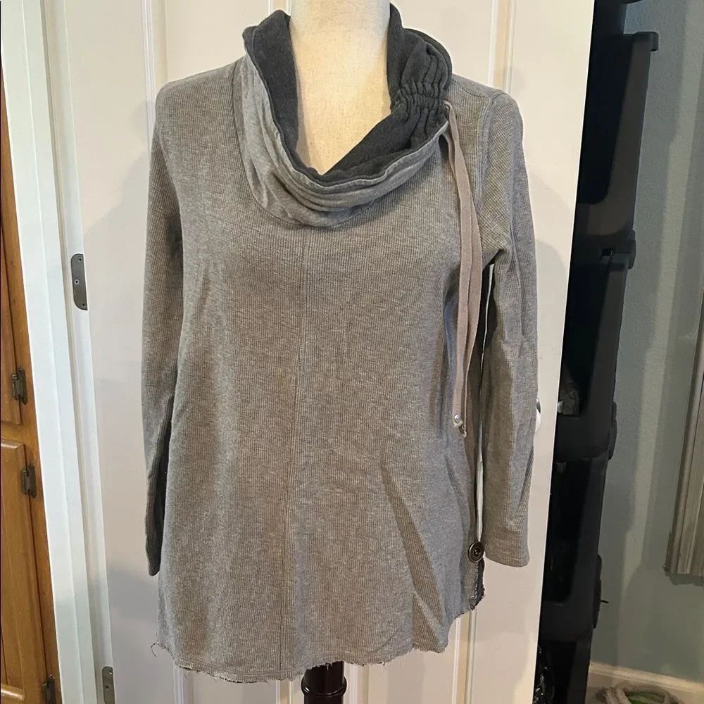 Neon Buddha lt. Charcoal and gray thermal Cowl Neck Sweater small